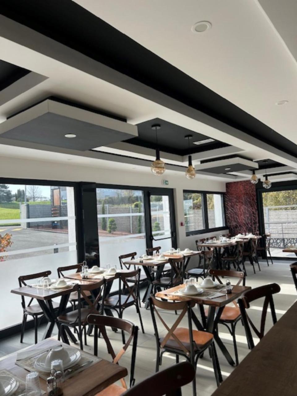 Val Hotel Montbeliard Sud Valentigney Εξωτερικό φωτογραφία