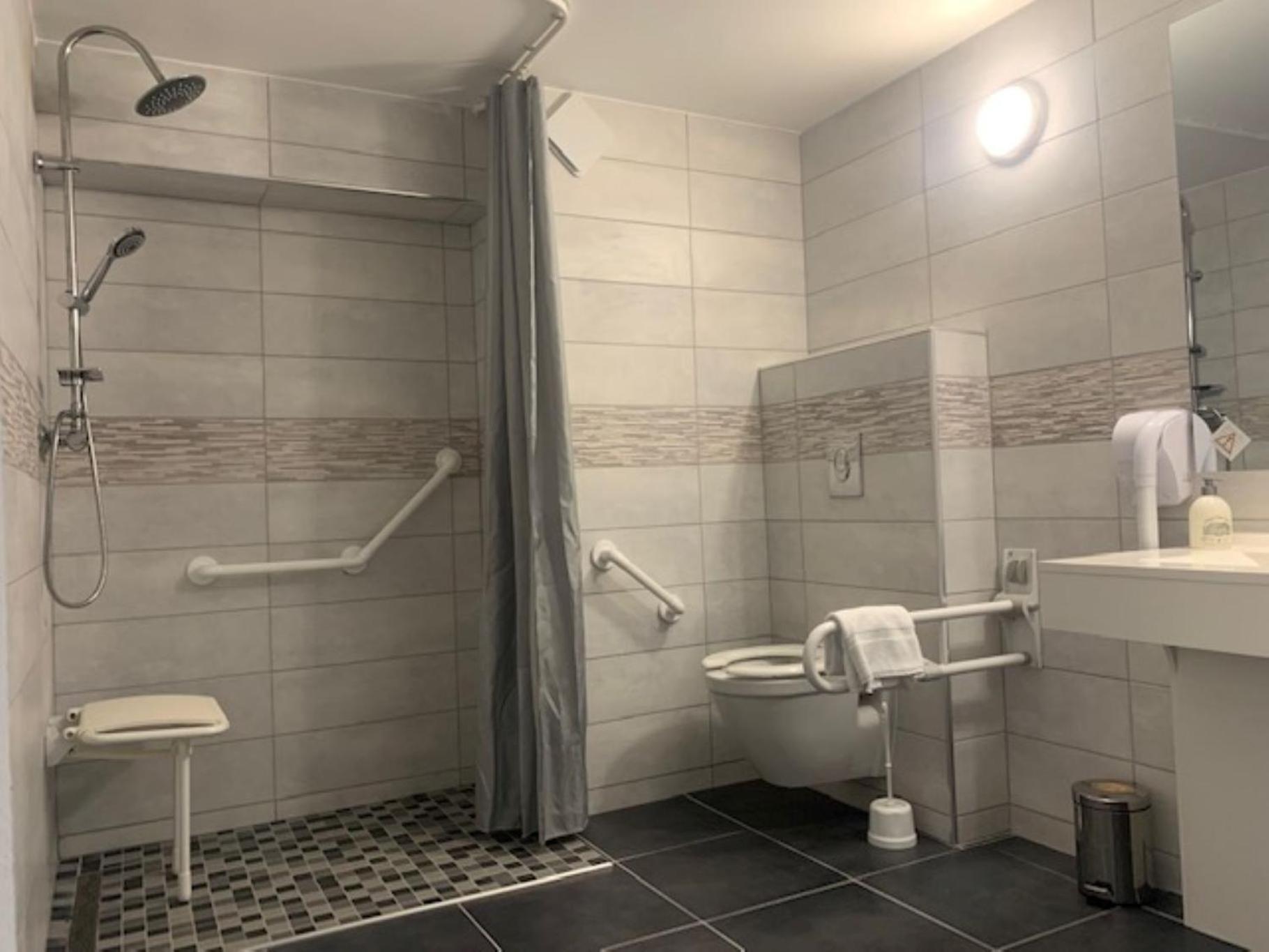 Val Hotel Montbeliard Sud Valentigney Εξωτερικό φωτογραφία